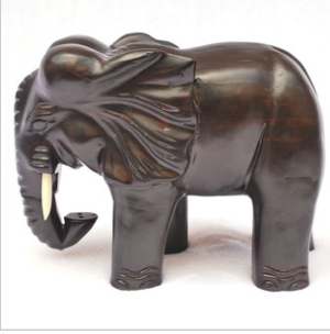 匠心獨(dú)運(yùn) 花梨茶盤(pán)與根雕茶具套裝的工藝美學(xué)